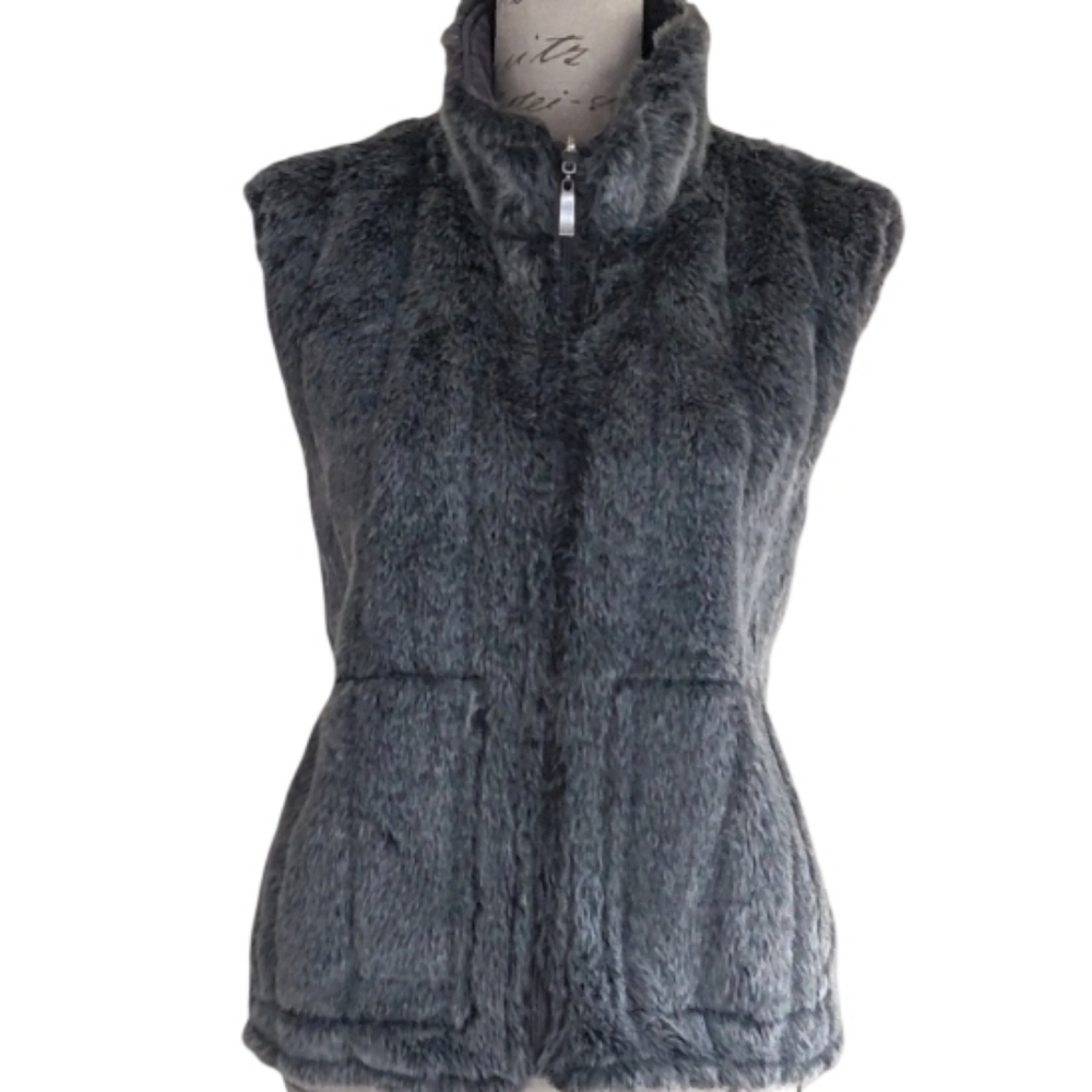 Sport Haley Reversible Fur Vest.